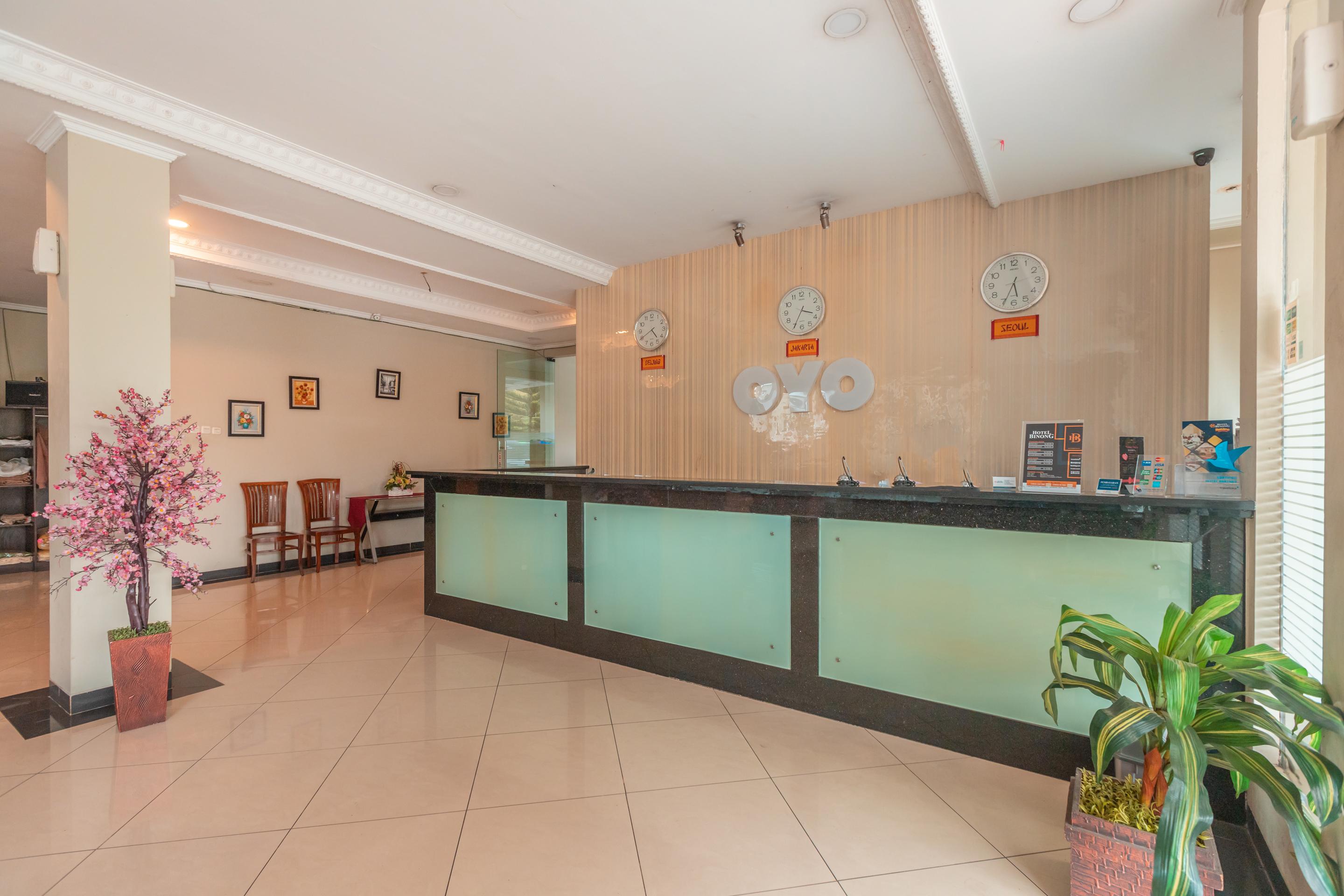 Vaccinated Staff - Oyo Flagship 2131 Hotel Binong Τάνγκερανγκ Εξωτερικό φωτογραφία